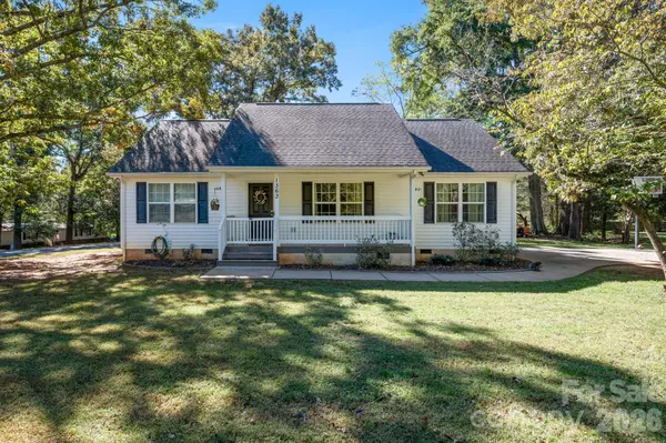 1363 Woodridge DR, Clover, SC 29710
