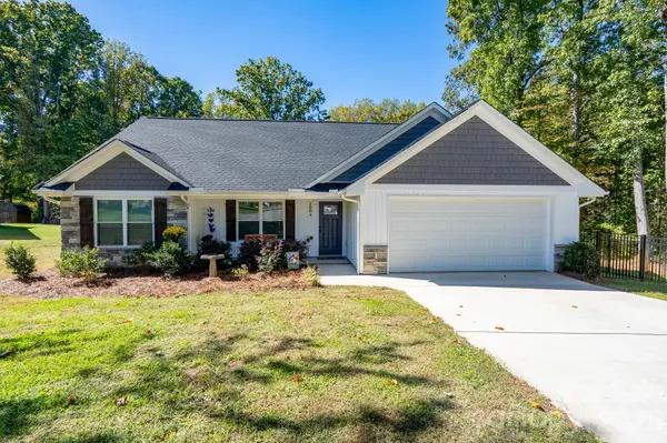 1004 Osprey LN, China Grove, NC 28023