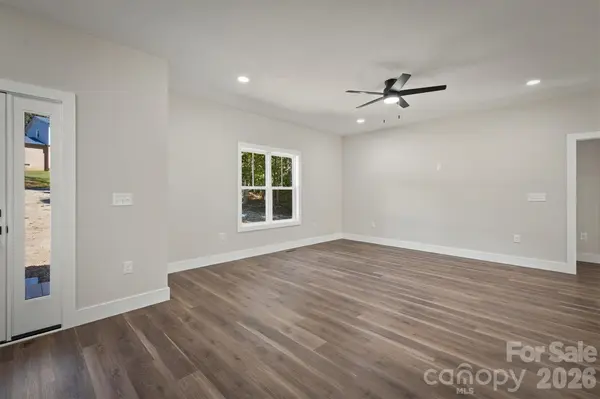 2968 Woodwind DR, Valdese, NC 28690