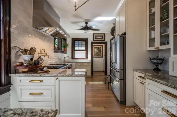 56 Maney AVE, Asheville, NC 28804