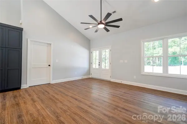 231 Hardin CIR, Grover, NC 28073