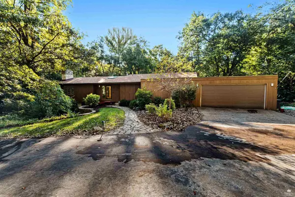 2933 Amherst Avenue, Manhattan, KS 66503