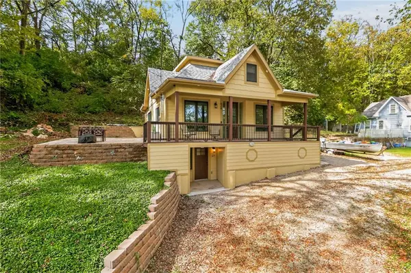624 Caldwell ST, Excelsior Springs, MO 64024