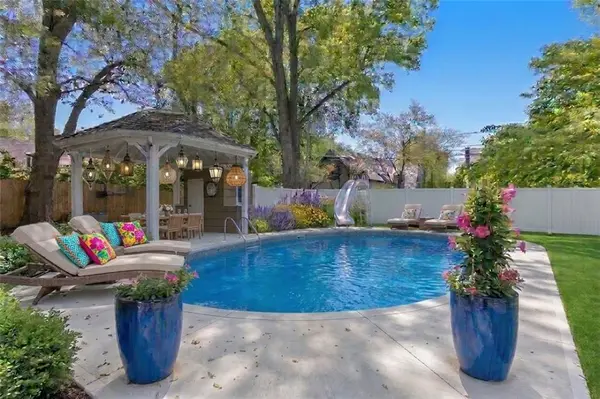 639 W 55 ST, Kansas City, MO 64113