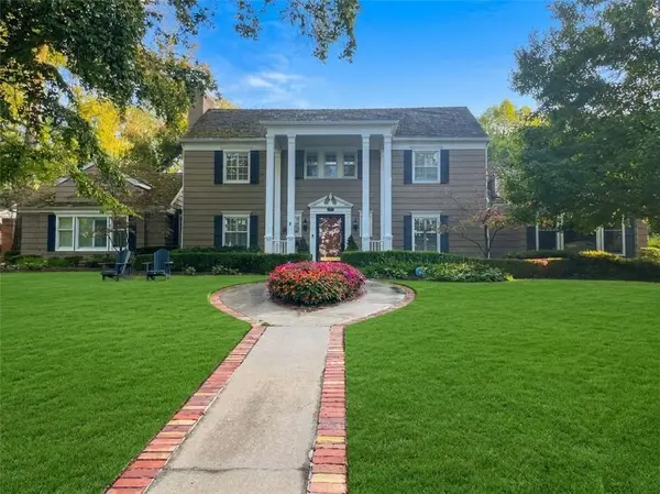 639 W 55 ST, Kansas City, MO 64113