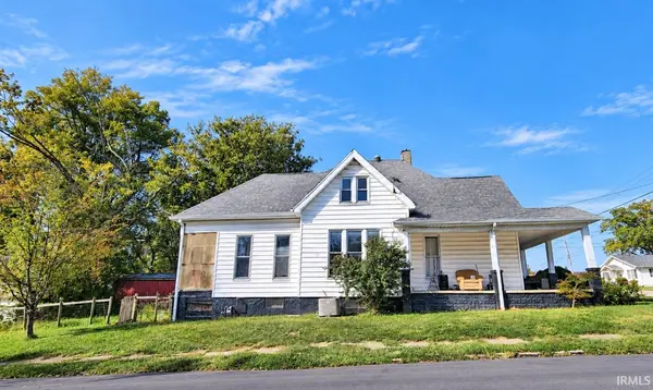 815 E Vantrees ST, Washington, IN 47501