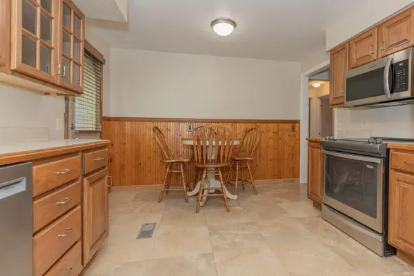 15220 Old State RD, Evansville, IN 47725