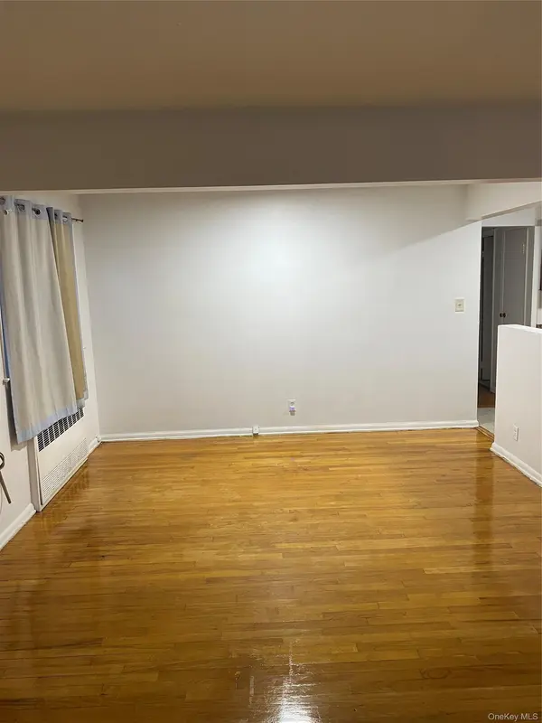 77 34 162nd ST #2, Fresh Meadows, NY 11366