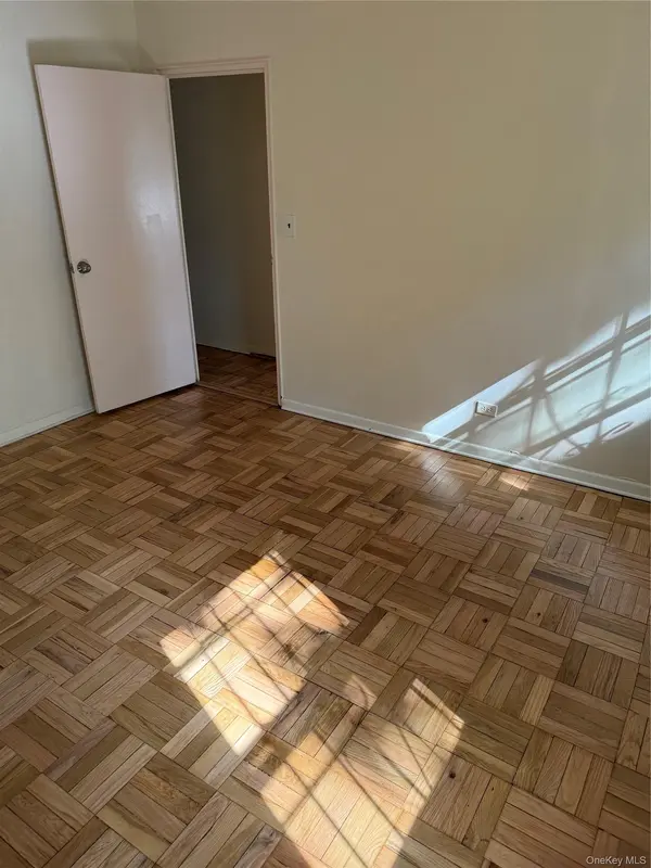 150 Grand Central Pkwy #100GA, Jamaica, NY 11432