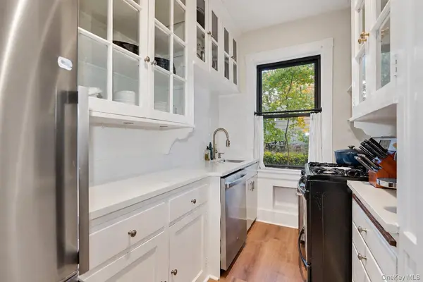 56 Pondfield RD #2A, Bronxville, NY 10708