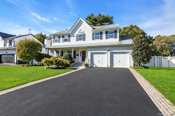 82 Division AVE, East Islip, NY 11730