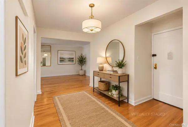 110-20 71st AVE #215, Forest Hills, NY 11375