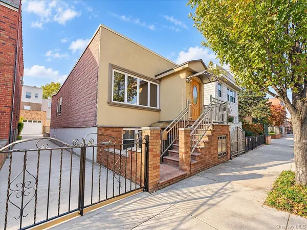 61-28 56th AVE, Maspeth, NY 11378