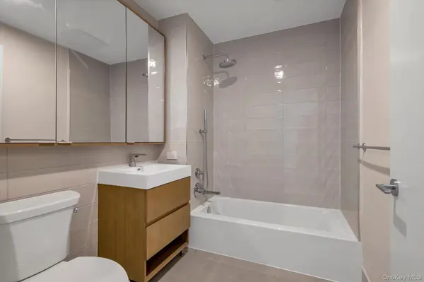 131-02A 40th Rd #3B, Flushing, NY 11354