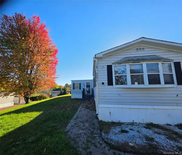 43 Ponderosa Rd,, Bloomingburg, NY 12721