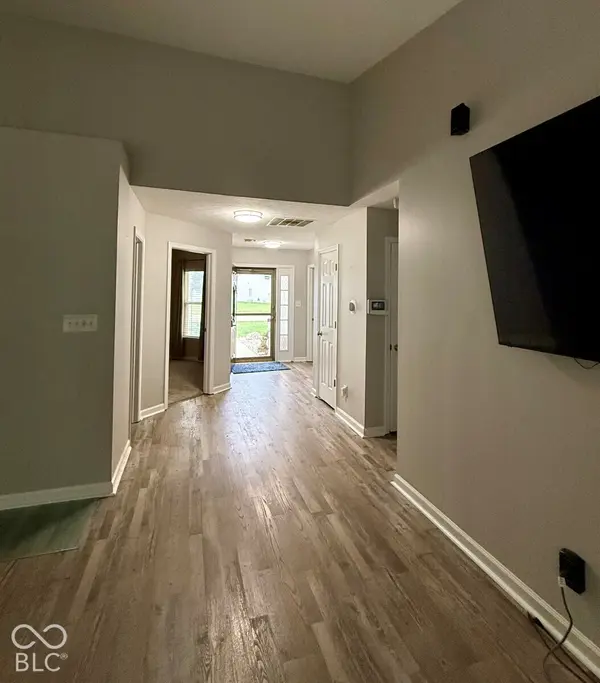 5884 Hollow Oak TRL, Carmel, IN 46033