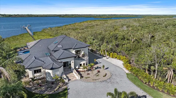 6178 9TH AVENUE CIR NE, Bradenton, FL 34212