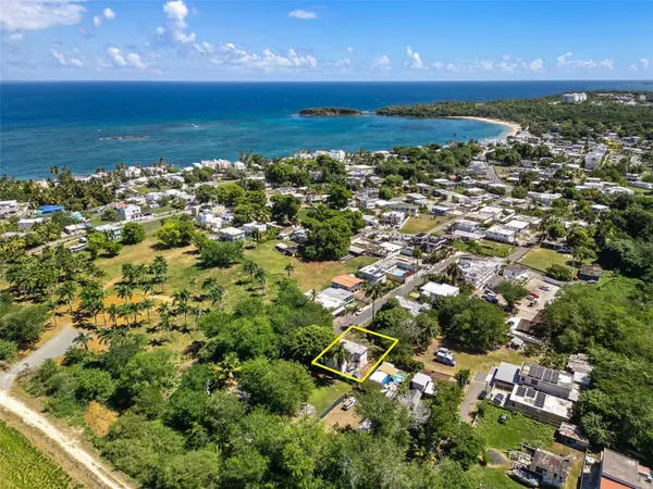 49 Trinitaria CERRO GORDO #49, Vega Alta, PR 00692