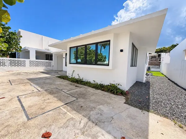 2206 PARK BOULEVARD, San Juan, PR 00913