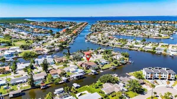 761 KINGSTON CT, Apollo Beach, FL 33572