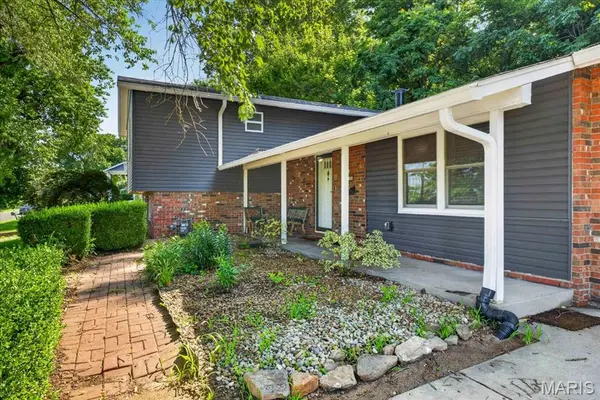 193 Beverly LN, Collinsville, IL 62234