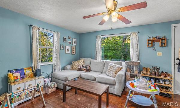 708 Dodd DR, Waynesville, MO 65583
