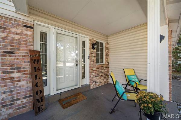 1008 Pinecone TRL, Hazelwood, MO 63031