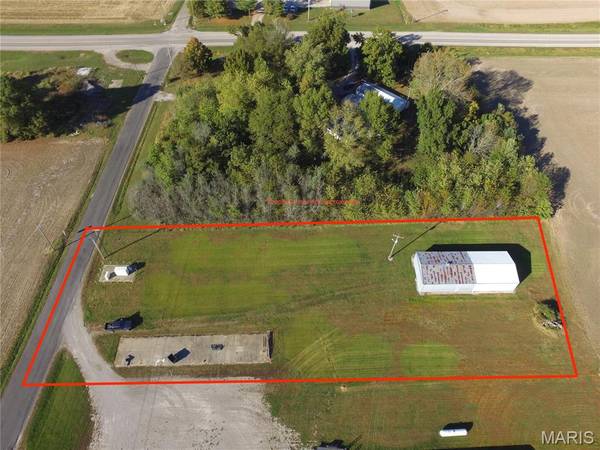 000 Medlin RD, Centralia, IL 62801