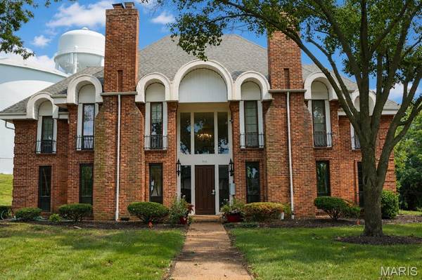 916 Claytonbrook DR #1, Ballwin, MO 63011