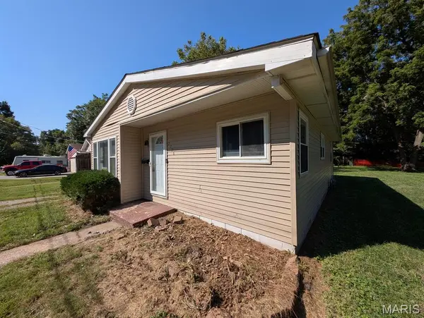 2706 Godfrey ST, Belleville, IL 62226