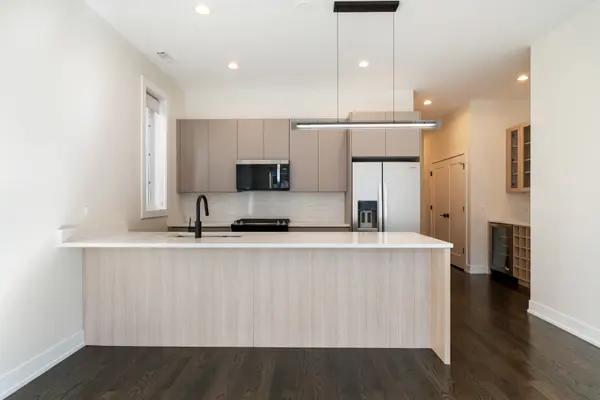 408 E 50th PL #1E, Chicago, IL 60615