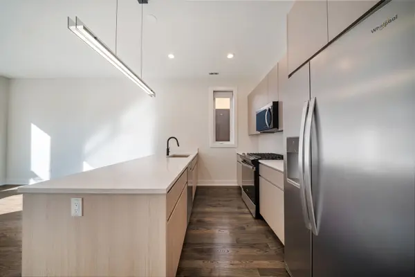408 E 50th PL #1E, Chicago, IL 60615