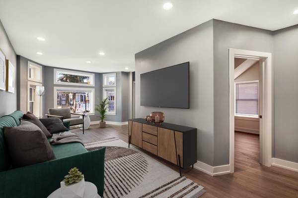 631 N Monticello AVE, Chicago, IL 60624