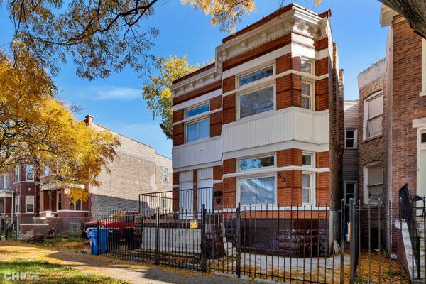 631 N Monticello AVE, Chicago, IL 60624