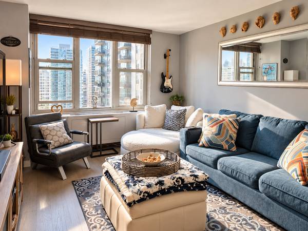 400 E Randolph ST #2114, Chicago, IL 60601