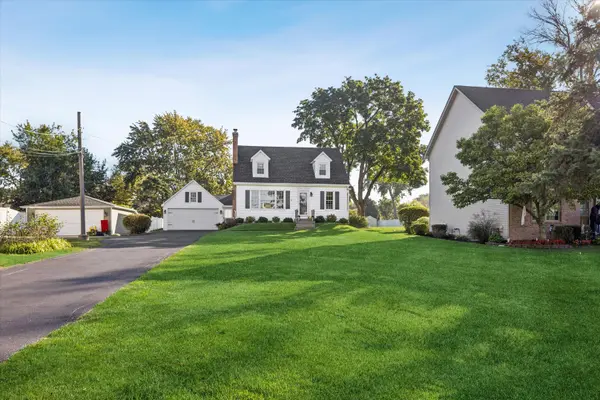 1121 S Villa AVE, Villa Park, IL 60181