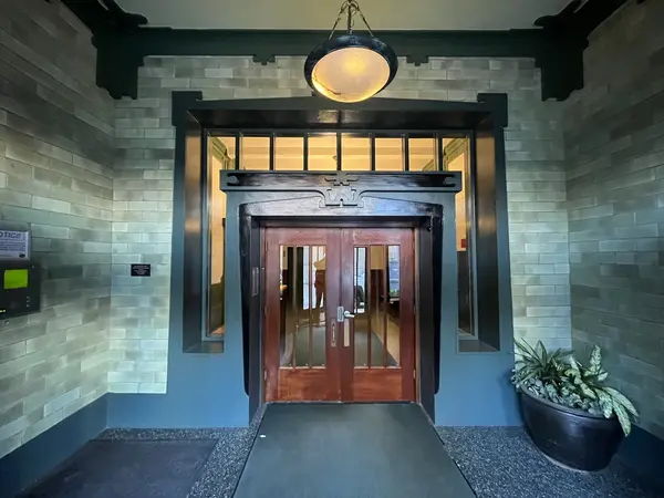 732 S Financial PL #410, Chicago, IL 60605