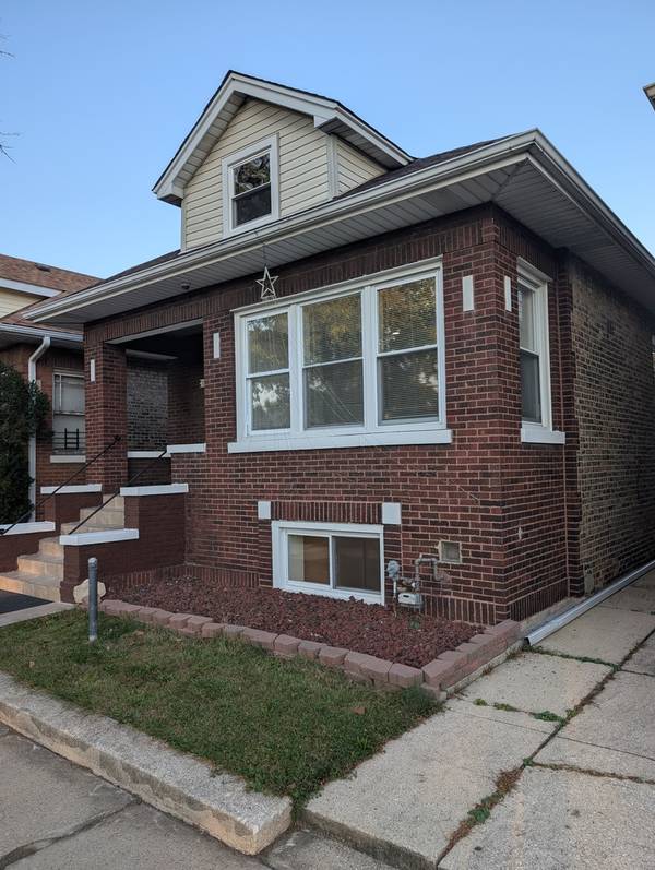 7755 S Calumet AVE, Chicago, IL 60619