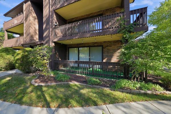 9535 Southwest HWY #2, Oak Lawn, IL 60453