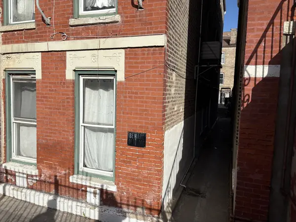 2003 S Loomis ST, Chicago, IL 60608