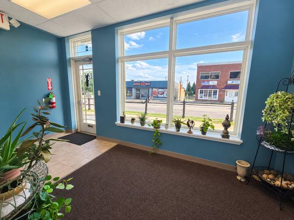 42 E Grand AVE #101, Fox Lake, IL 60020