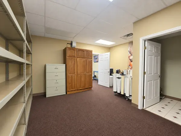 42 E Grand AVE #101, Fox Lake, IL 60020