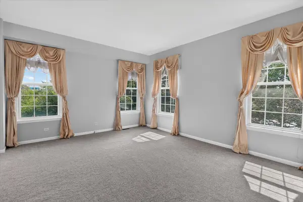 533 CHERRY HILL CT, Schaumburg, IL 60193