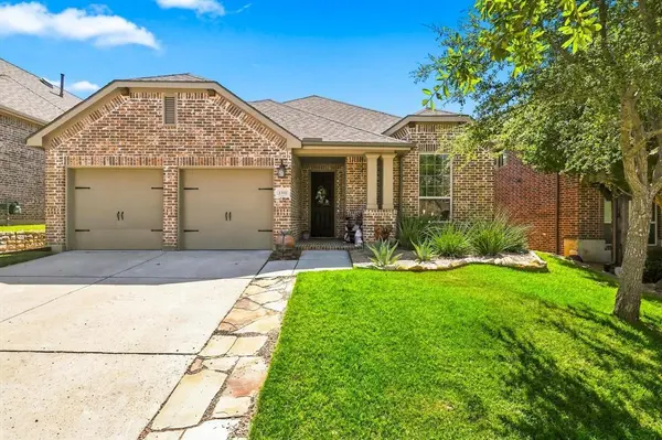 1516 Presley WAY, Lantana, TX 76226