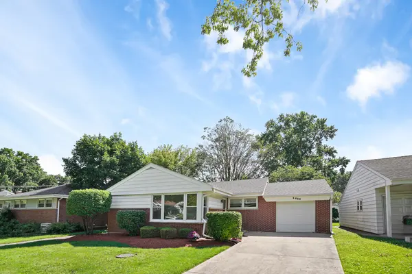 1419 W Saint James PL, Arlington Heights, IL 60005