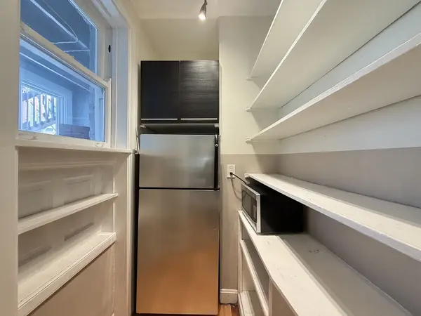 1329 W Carmen AVE #2, Chicago, IL 60640