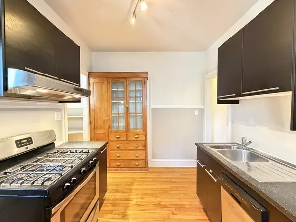 1329 W Carmen AVE #2, Chicago, IL 60640