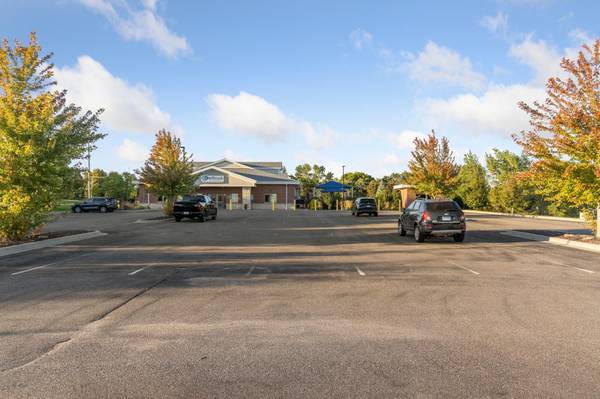 9201 Mitchell RD, Eden Prairie, MN 55347