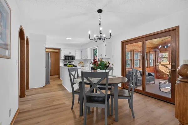 1896 Catalina DR, Woodbury, MN 55125