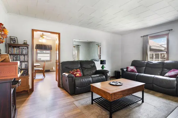 977 Scheffer AVE, Saint Paul, MN 55102